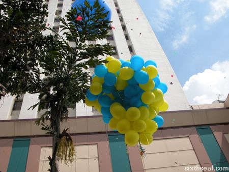 balloons.jpg
